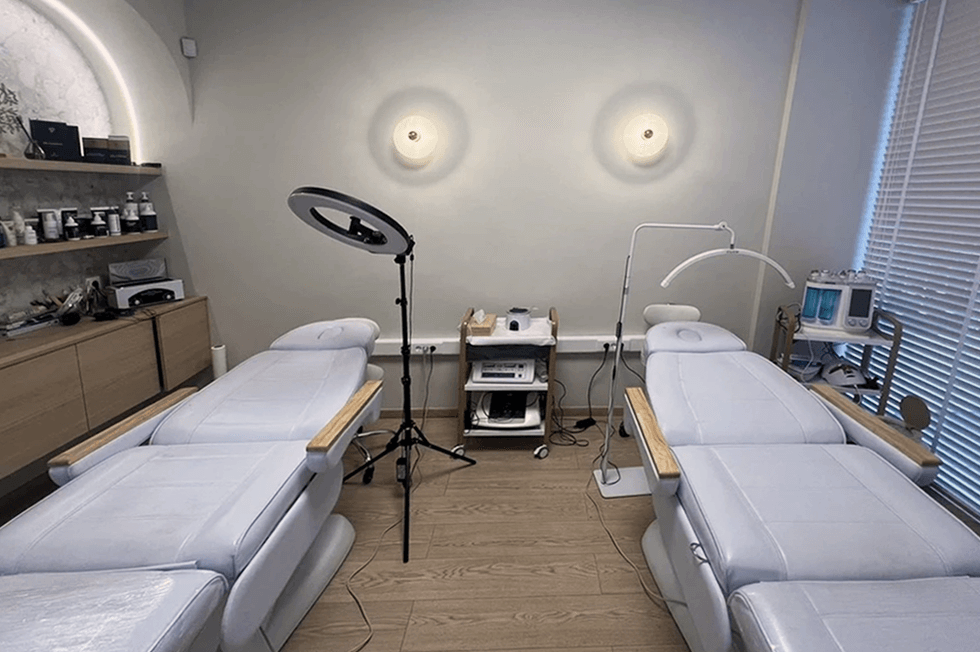 SalonDElegance-Hello-1