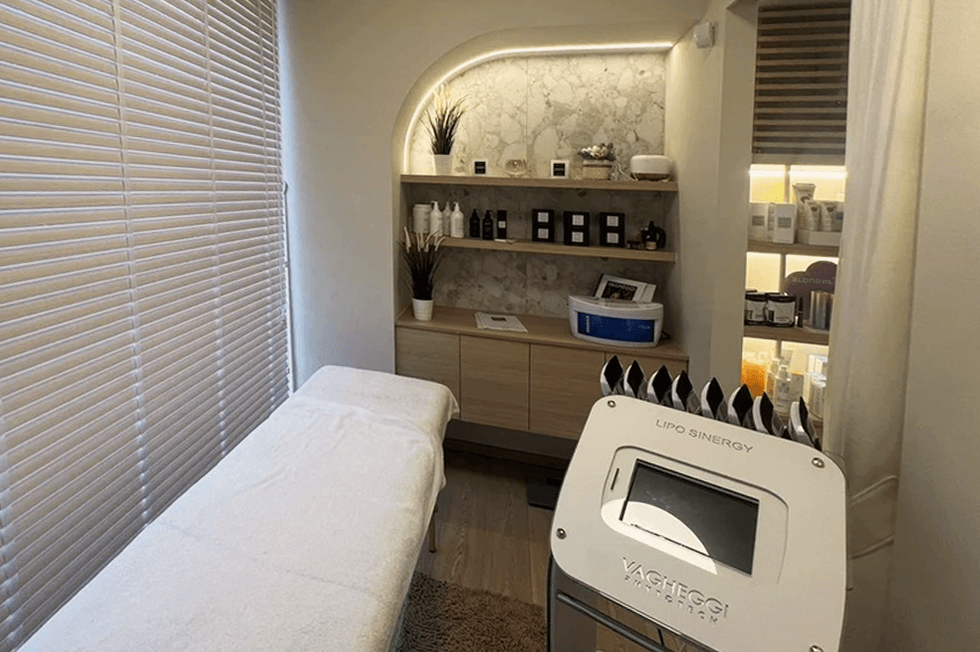 SalonDElegance-Hello-2